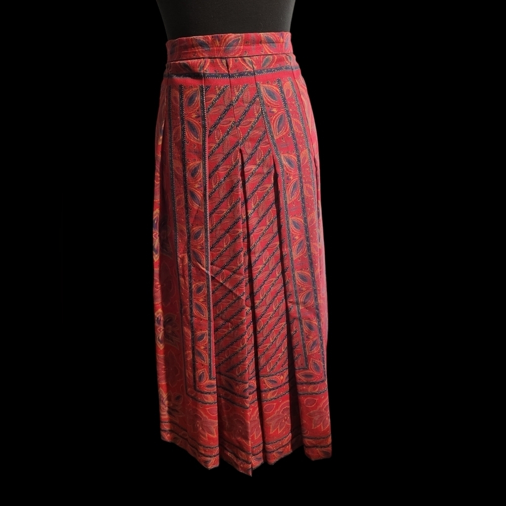 RED LONG SKIRT M/L